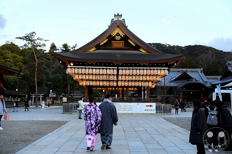 Kyoto - Yasaka-Jinja Shrine - Maidono