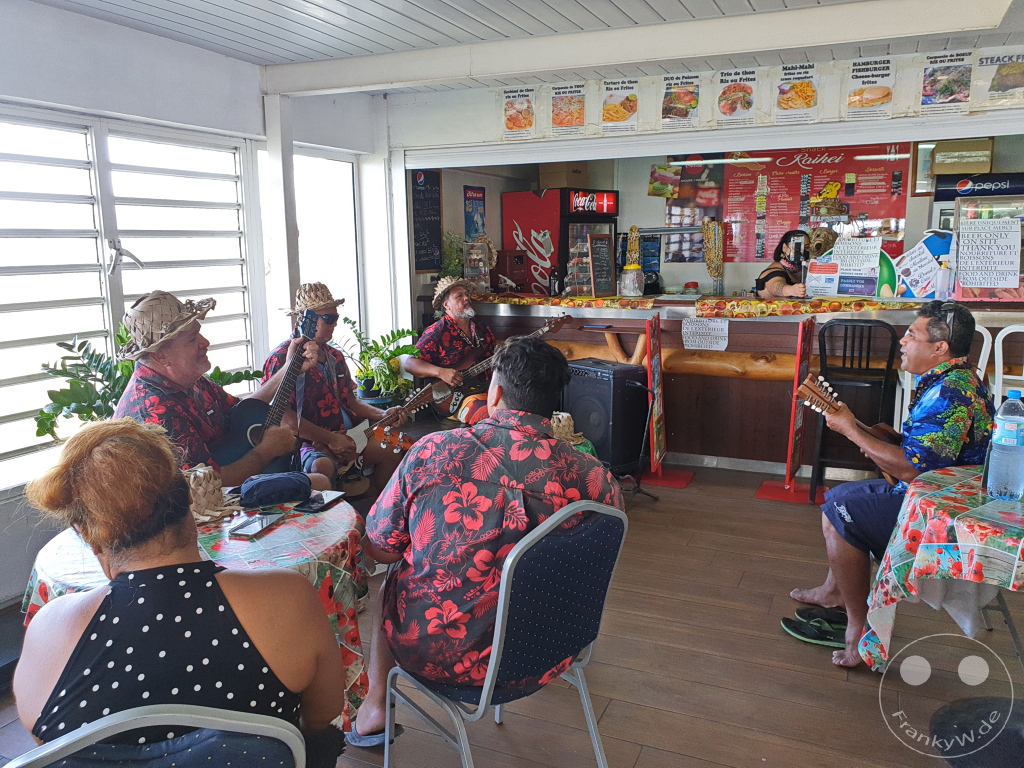 French Polynesia - Rangiroa Airport - Live Music