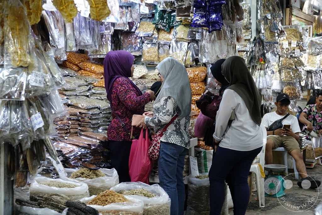 Kota Kinabalu - Borneo - Malaysia - KK Night Market