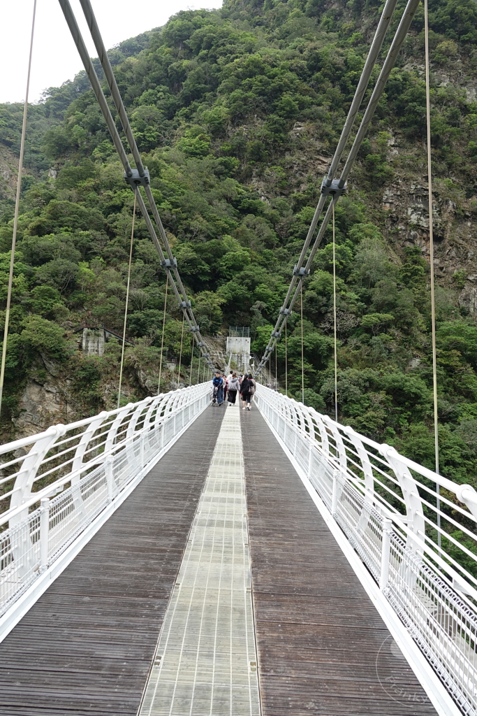 Taiwan - Taroko National Park - Buluowan Suspension Bridge