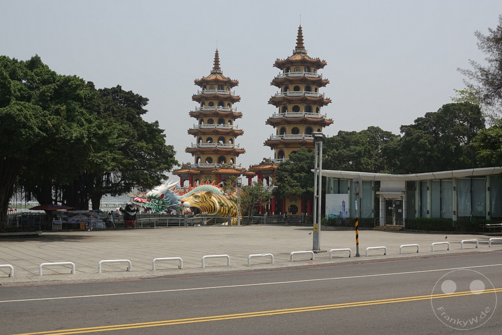 Taiwan - Zuoying - Tiger-und Drache-Pagoden