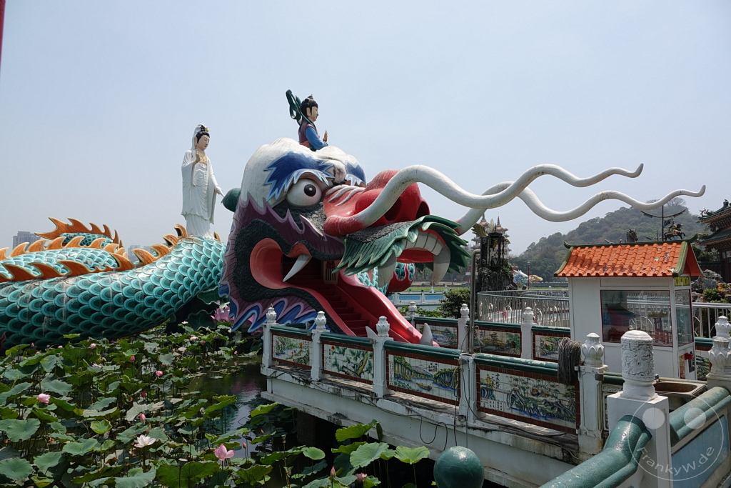 Taiwan - Zuoying - Spring and Autumn Pavilions