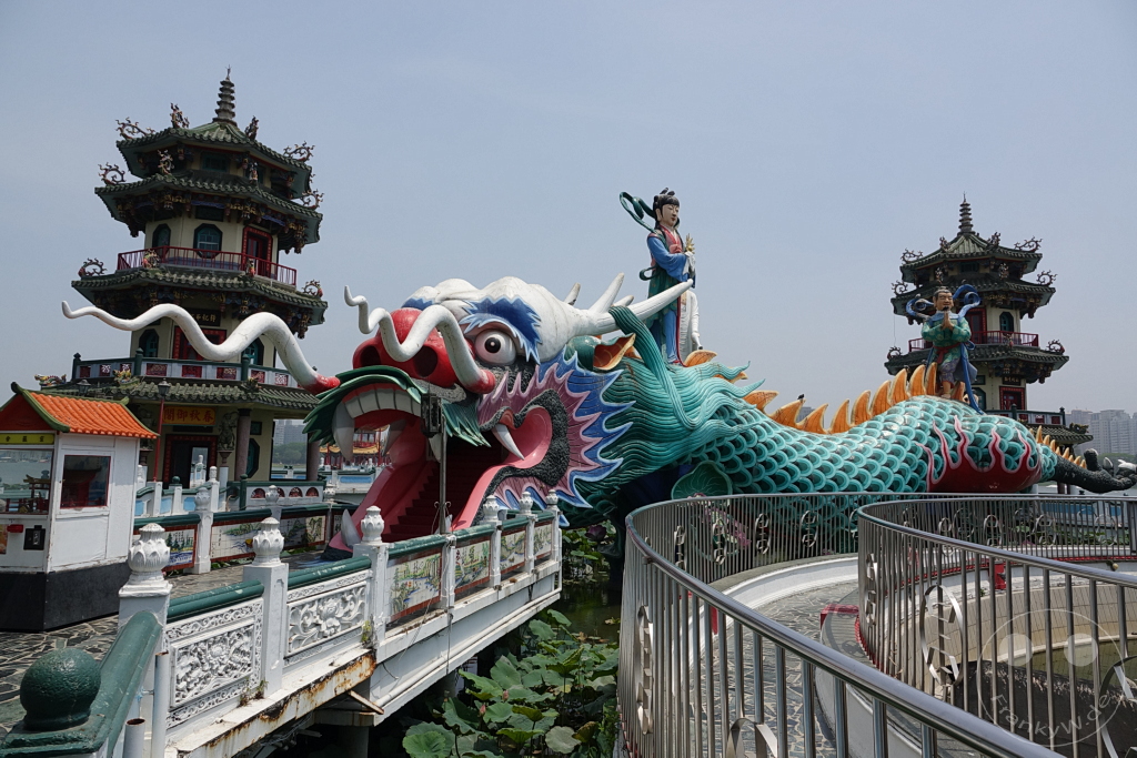 Taiwan - Zuoying - Spring and Autumn Pavilions