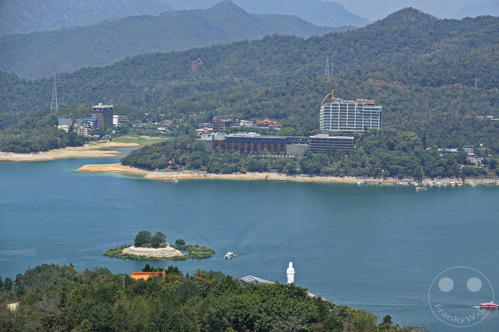 Taiwan - Sun Moon Lake - Ci'en Pagoda
