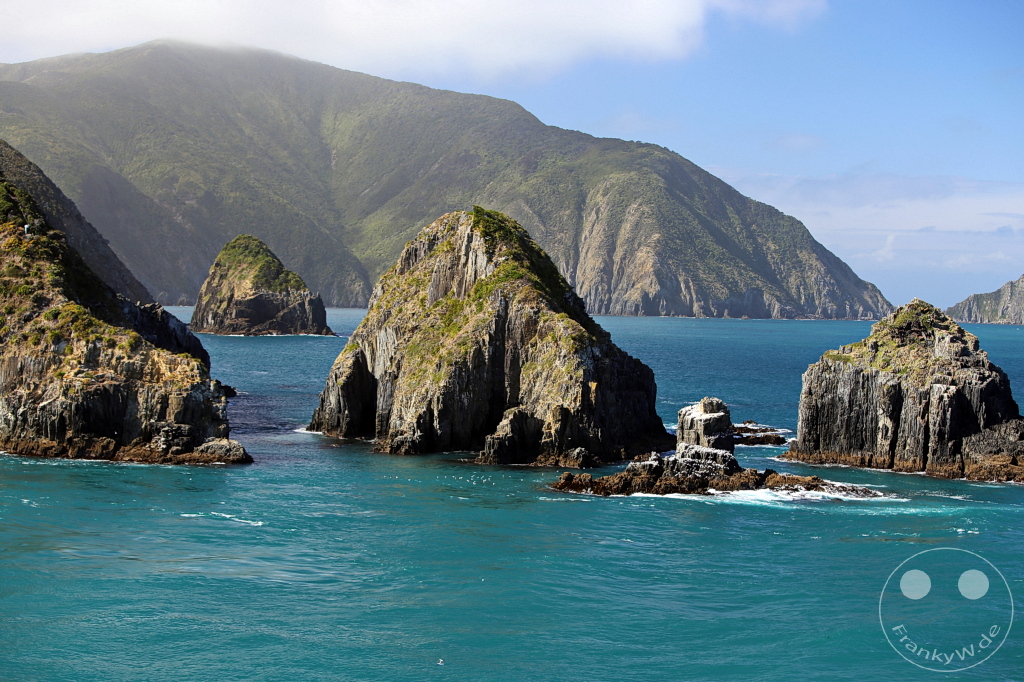 New Zealand South Island - Interislander Cook Strait Ferry - Queen Charlotte Sound - West Head