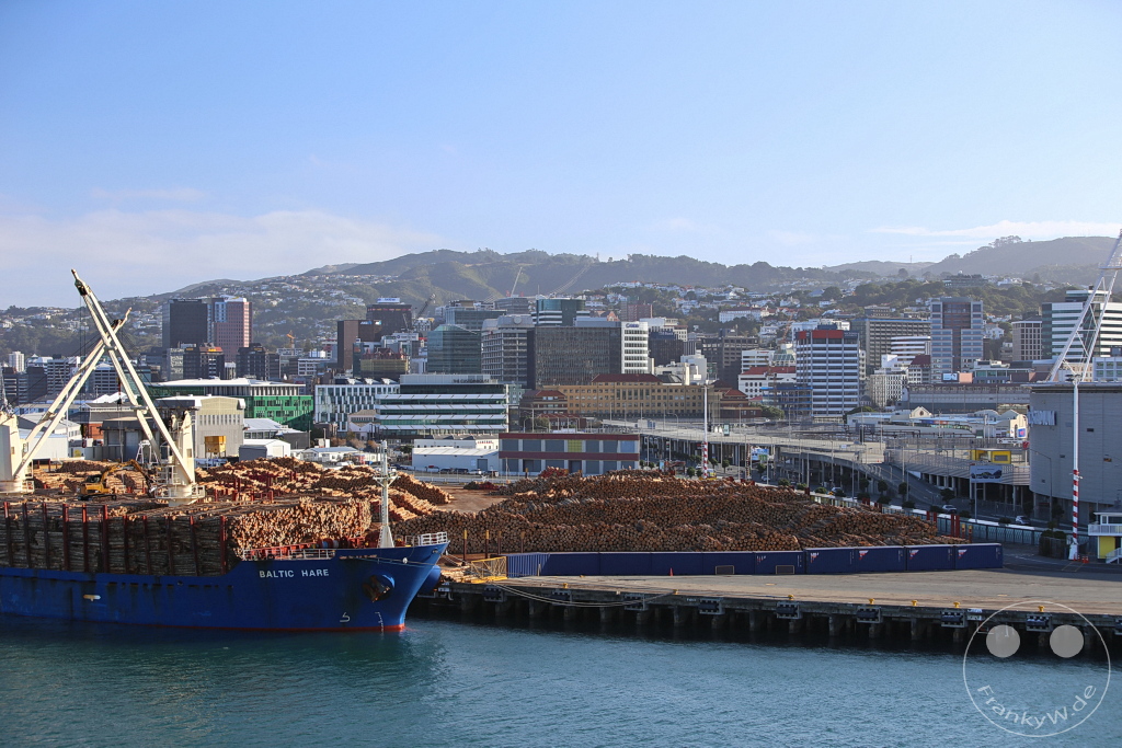 New Zealand North Island - Interislander Cook Strait Ferry - Wellington