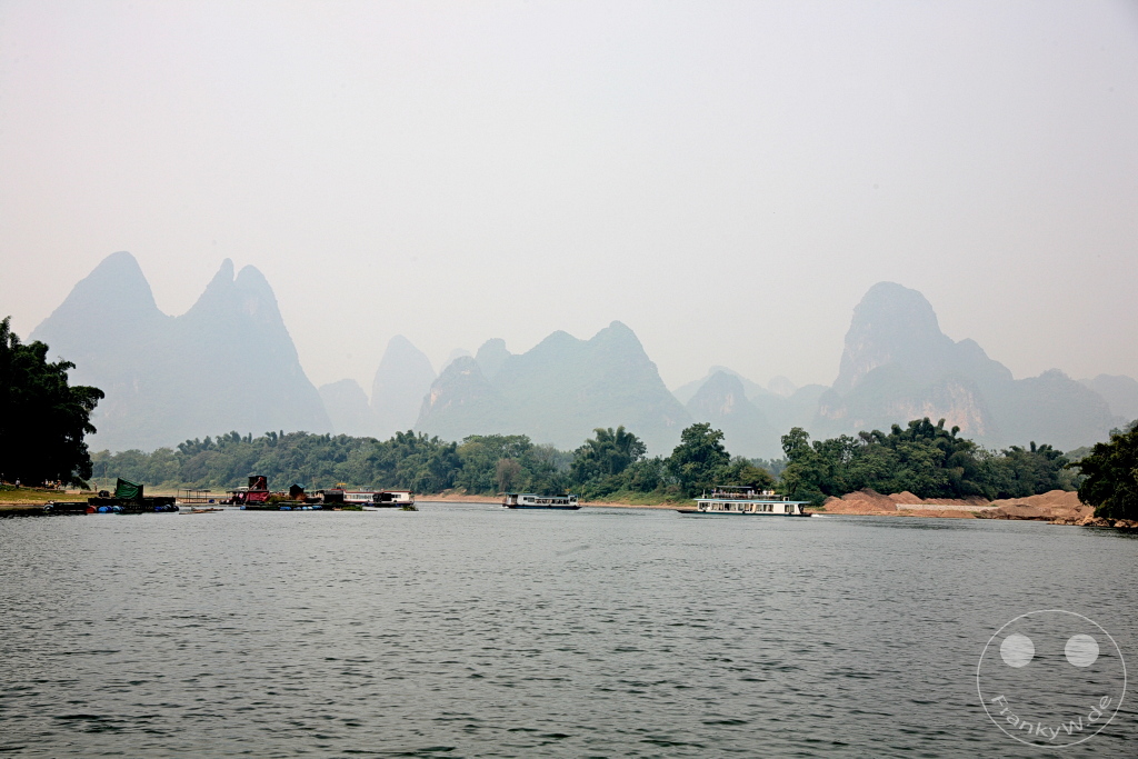 China -  Yangshou - Karst peaks