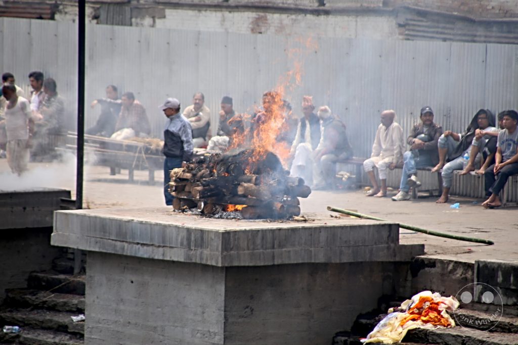 Nepal - Kathmandu - Pashupatinath Temple - cremation