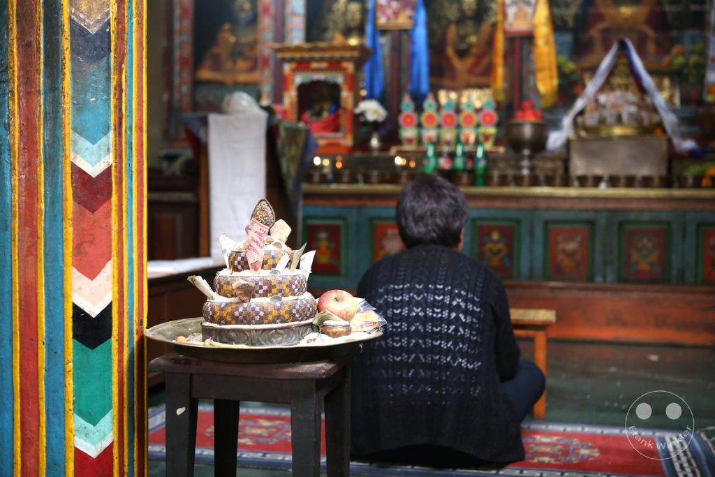Nepal - Kathmandu - Swayambhunath Stupa -  prayer