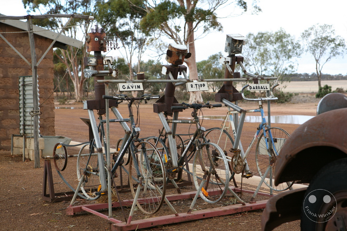 Australia - Western Australia - Hyden - People of Hyden-Then and Now sculpture