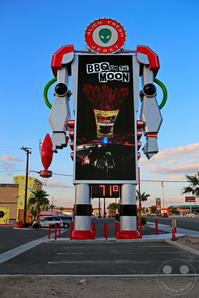 Kalifornien - Baker - Aliens