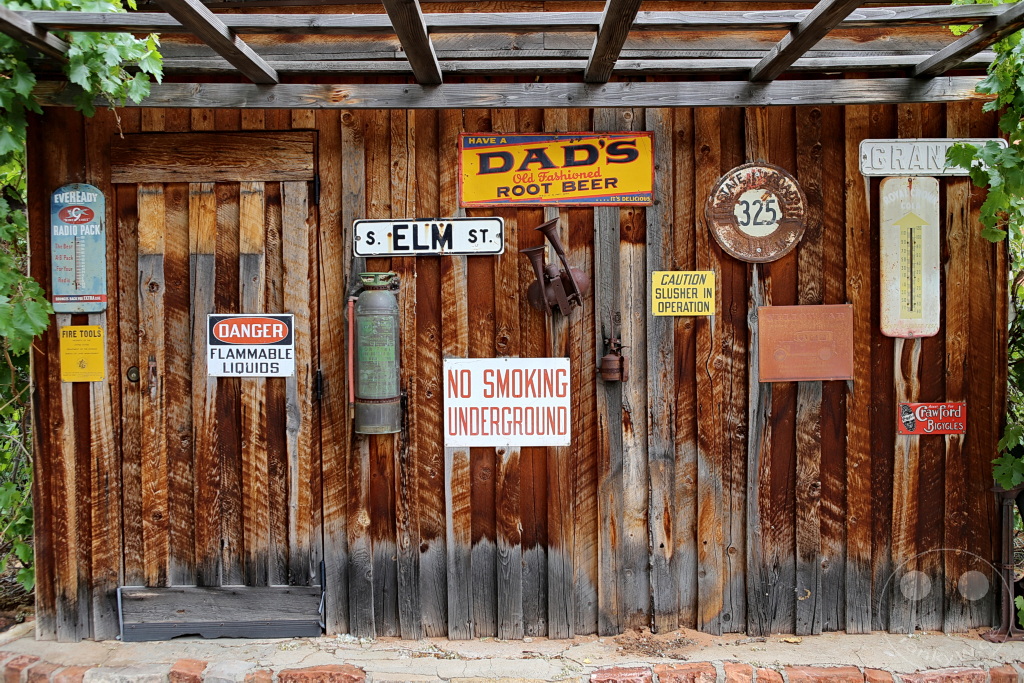 Utah - Hole 'N' The Rock