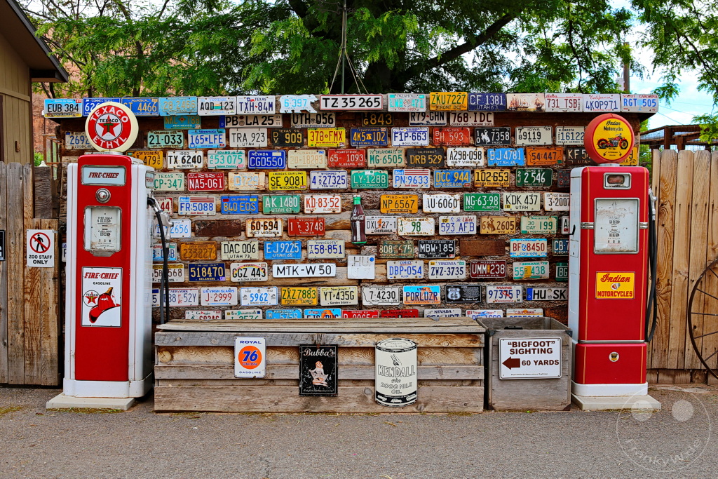 Utah - Hole 'N' The Rock