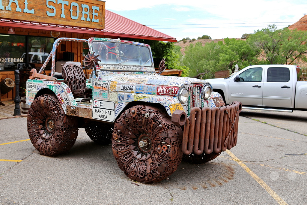 Utah - Hole 'N' The Rock