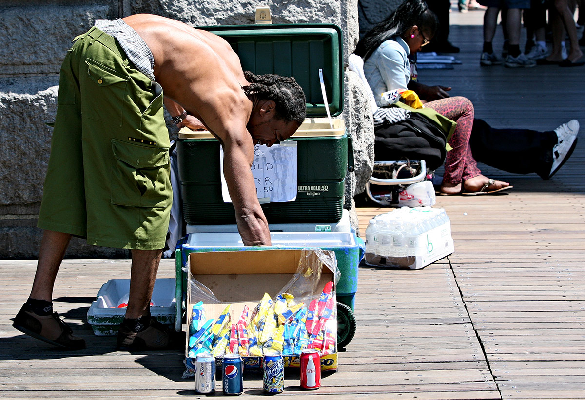 New York - Brooklyn Bridge - Ice-Cold-Water