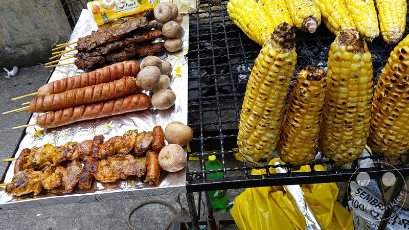 Kolumbien - Bogota - Monserrate - Street food - Essen am Strassengrill