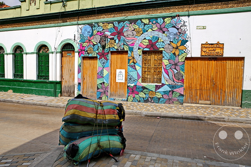 Kolumbien - Bogota -  Streetart and Graffiti - Carrera 3