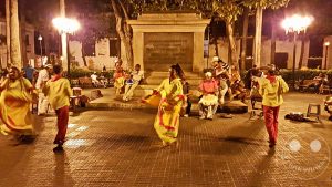Kolumbien - Cartagena - Plaza de Bolivar - Strassenmusik - Folklore