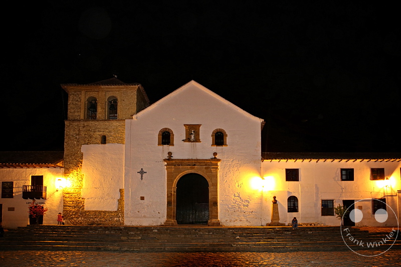 Kolumbien - Villa de Leyva - Plaza Mayor De Villa De Leyva - Hauptplatz - Iglesia de Nuestra Senora del Rosario