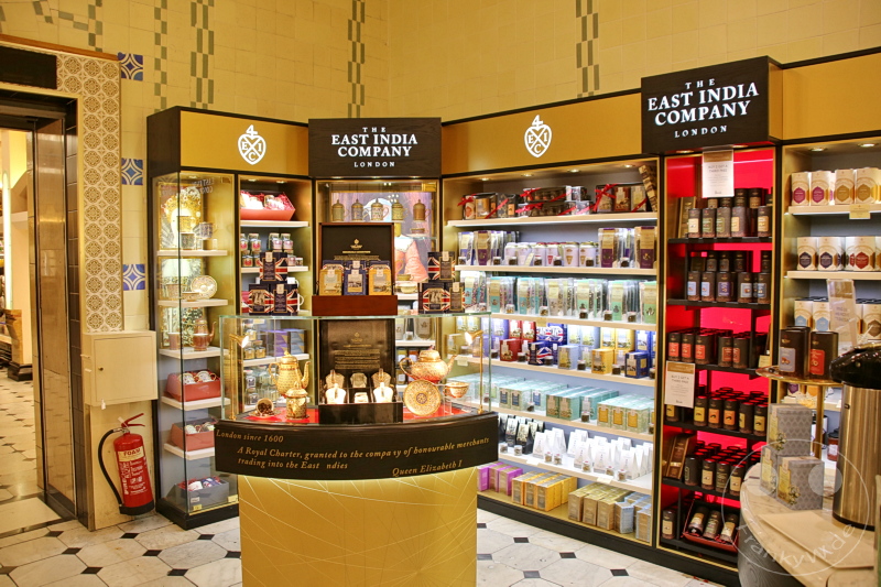 England - London - Harrods