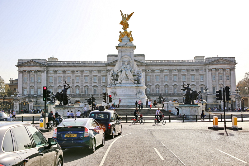 England - London - Victoria Memorial - Buckingham Palace
