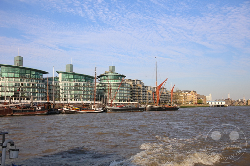 England - London - Thames River Cruise
