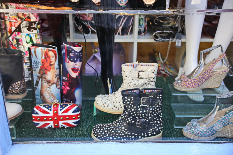 England - London - Notting Hill - Pembridge Rd.