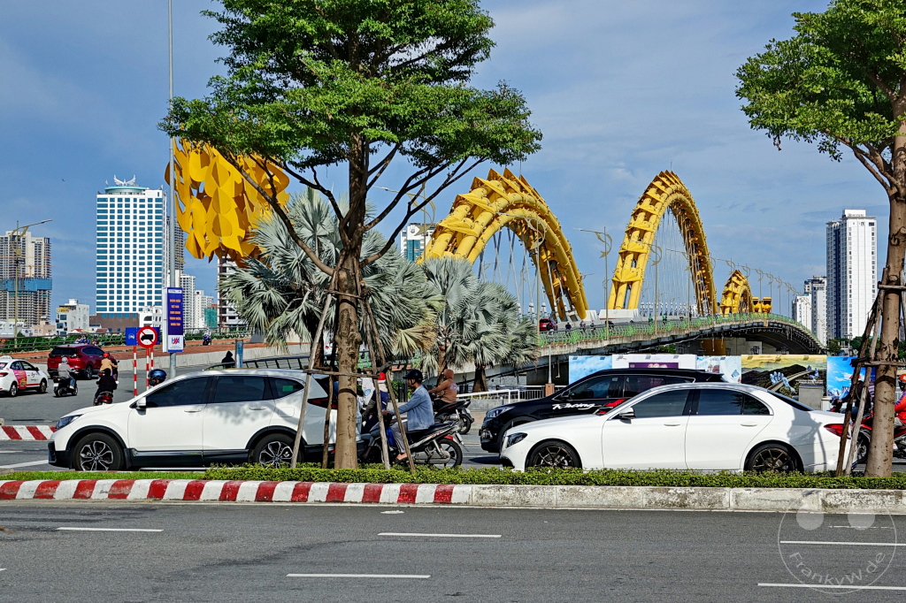 Vietnam - Da Nang - Dragon Bridge