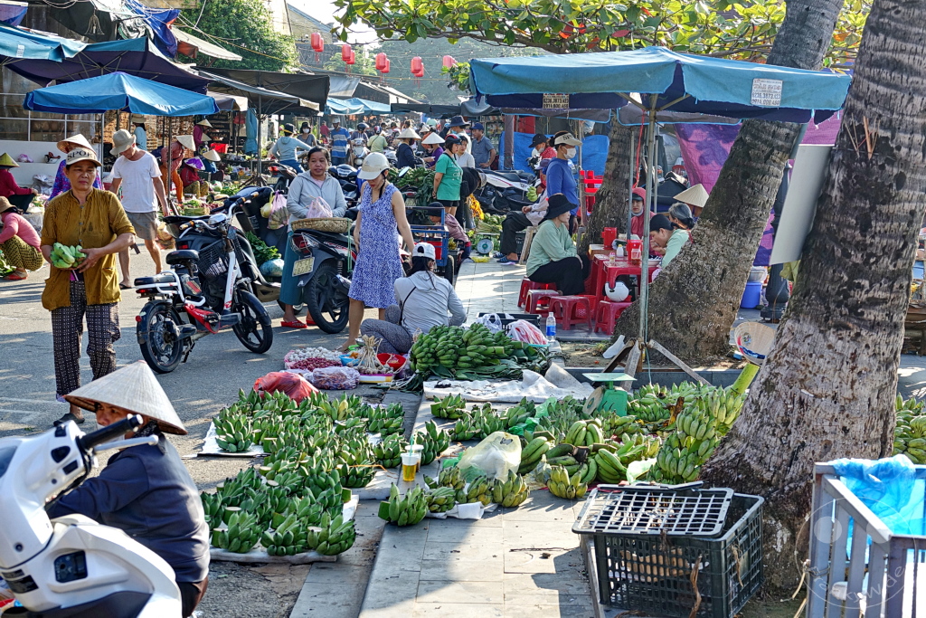 Vietnam - Hoi An- Street Market