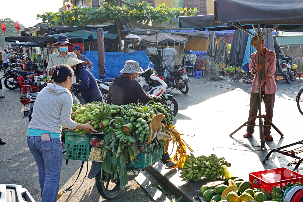 Vietnam - Hoi An- Street Market