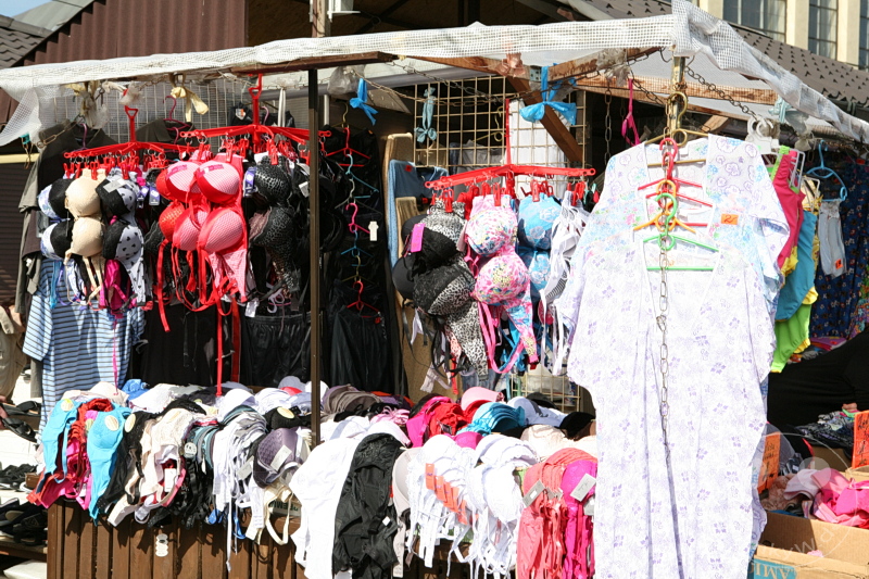 Lettland - Riga - Zeppelin-Markthallen