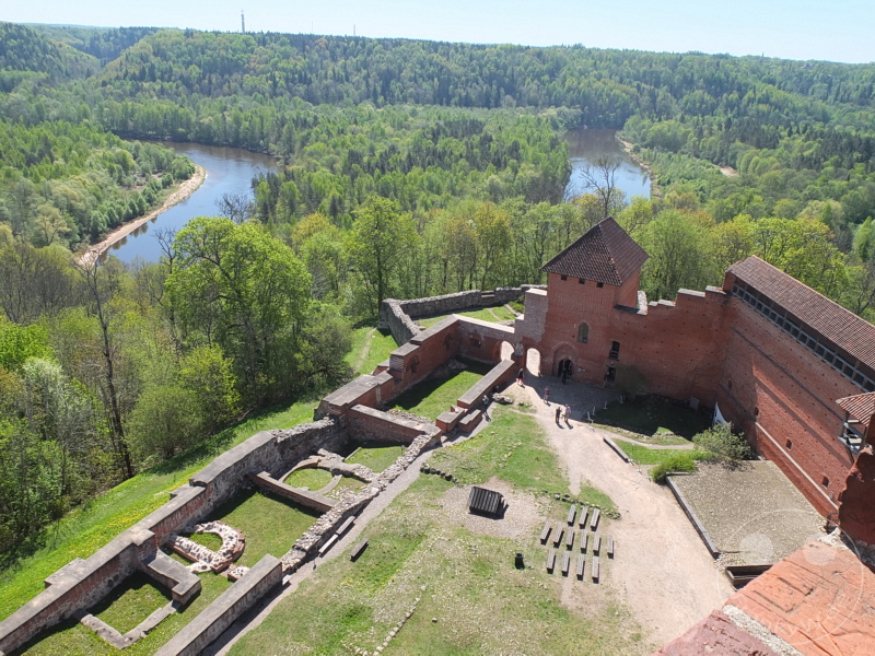 Lettland - Burg Treyden