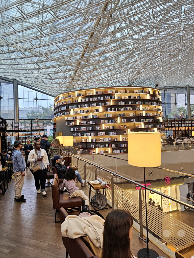 Südkorea - Seoul - Starfield Library