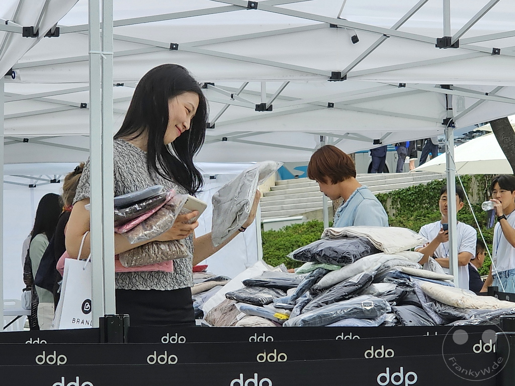Südkorea - Seoul - Dongdaemun Design Plaza (DDP) - Ausverkauf