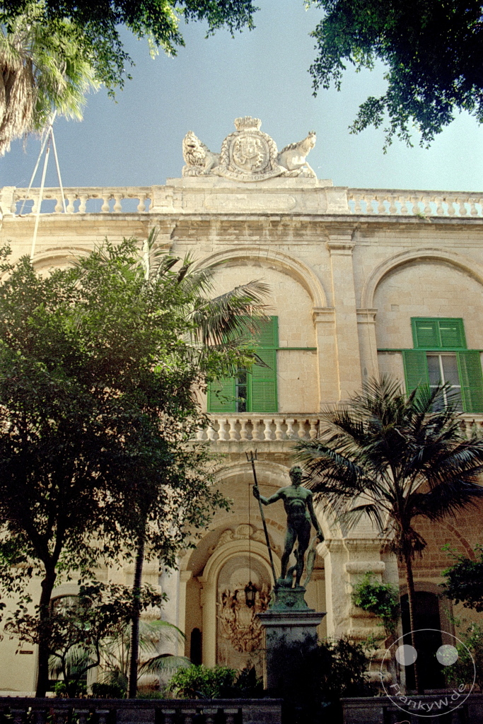 Malta - Valletta - Grandmaster's Palace -Armoury