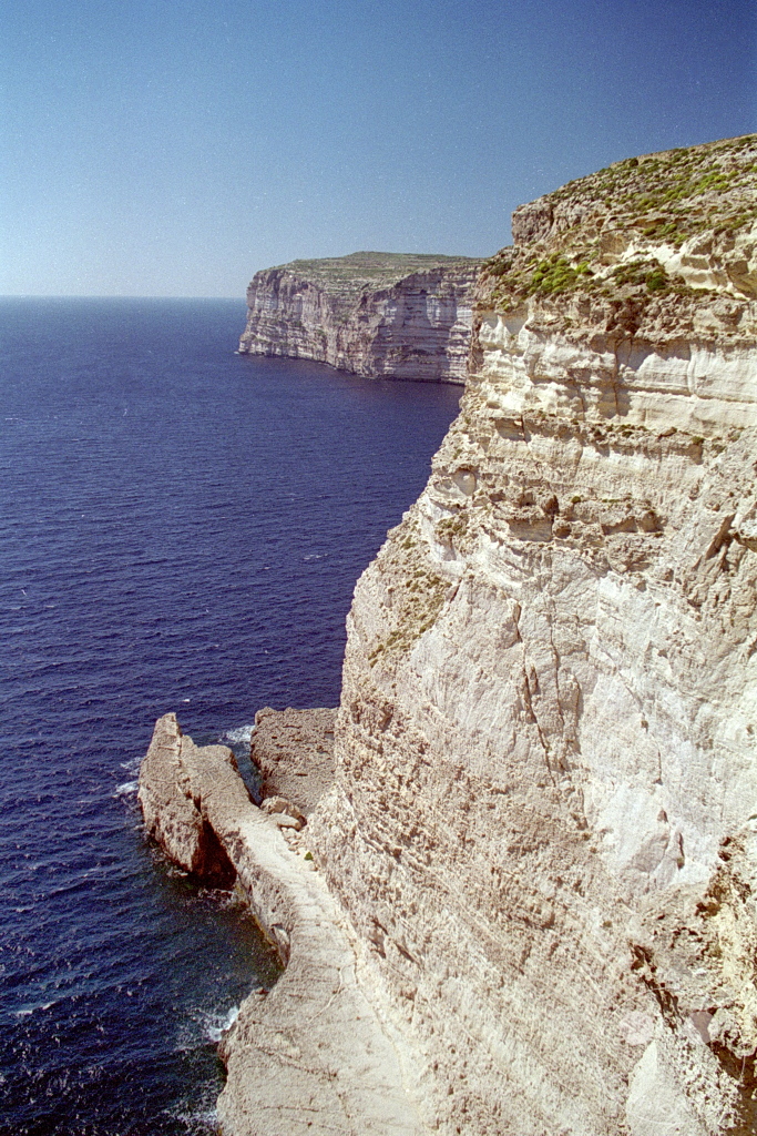 Malta - Gozo - Xlendi Bay Cliffs