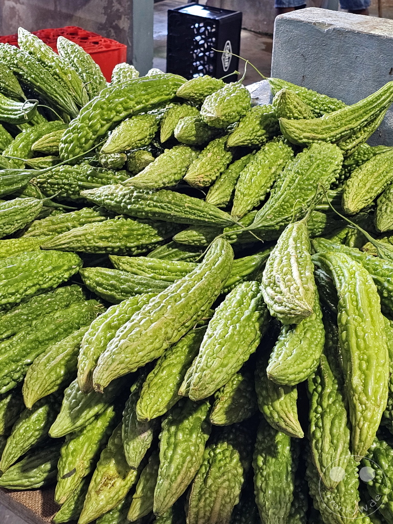 Trinidad - Chaguanas Market - Bitter melons