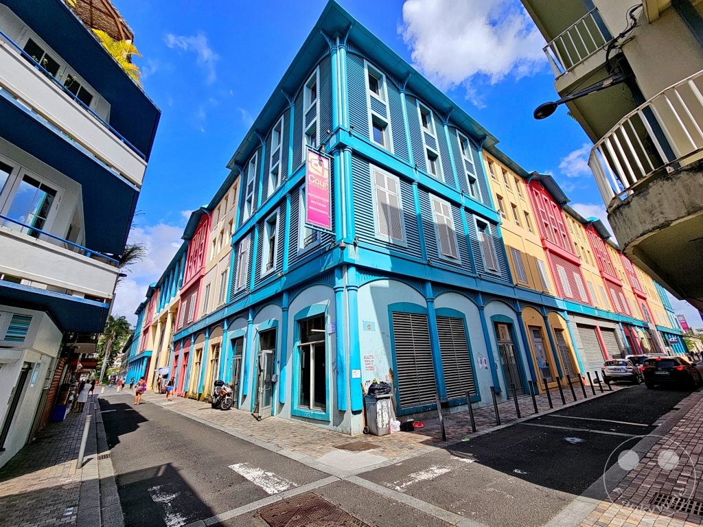 Martinique - Rue Isambert - colorful houses