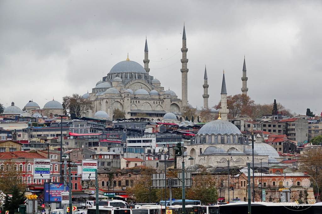 Turkey - Istanbul - View of the Süleymaniye Mosque from Galata Bridge