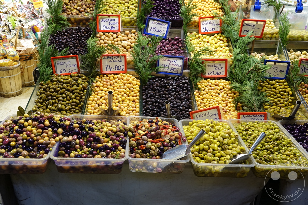 Turkey - Istanbul - Kadıköy - Olives