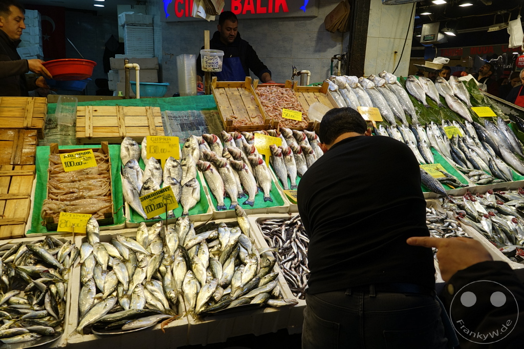 Turkey - Istanbul - Kadıköy - fish market