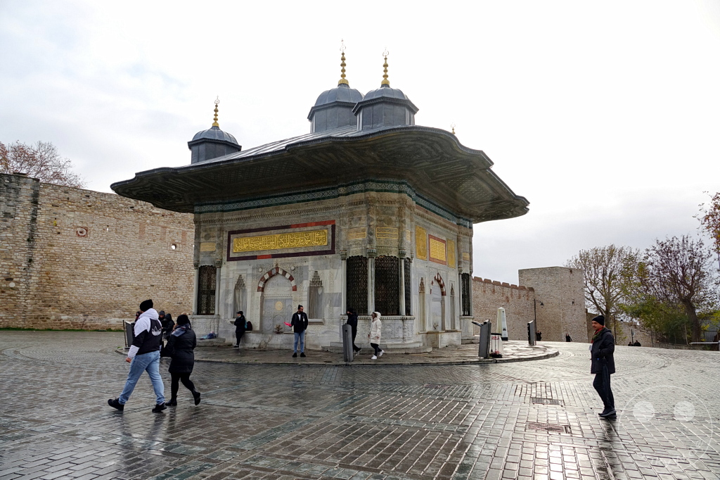 Turkey - Istanbul - The Fountain of Sultan Ahmed III in front of the Imperial Gate of Topkapı Palace