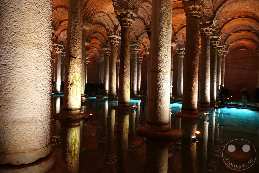 Turkey - Istanbul - Cisterna Basilica - Yerebatan Cisterna