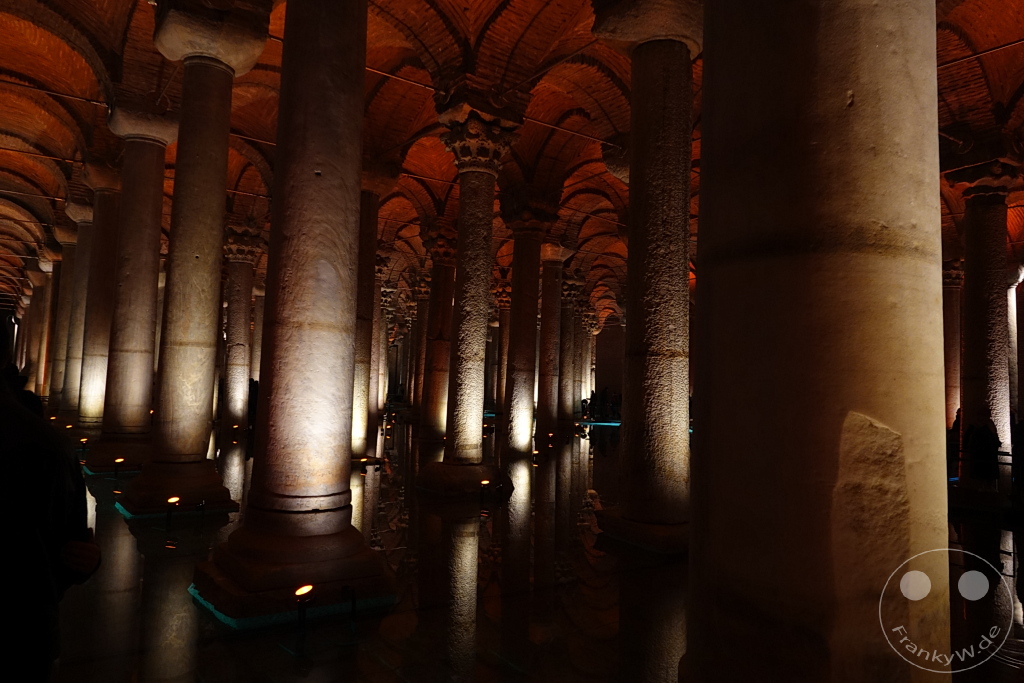 Turkey - Istanbul - Cisterna Basilica - Yerebatan Cisterna