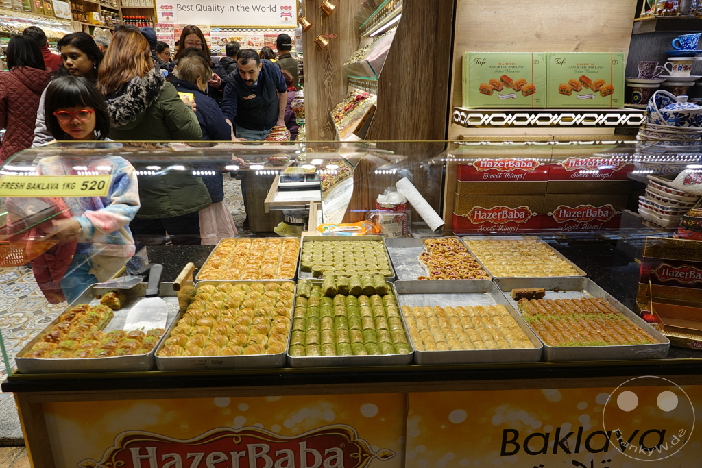 Turkey - Istanbul - Mısır Çarşısı - Spice Bazaar