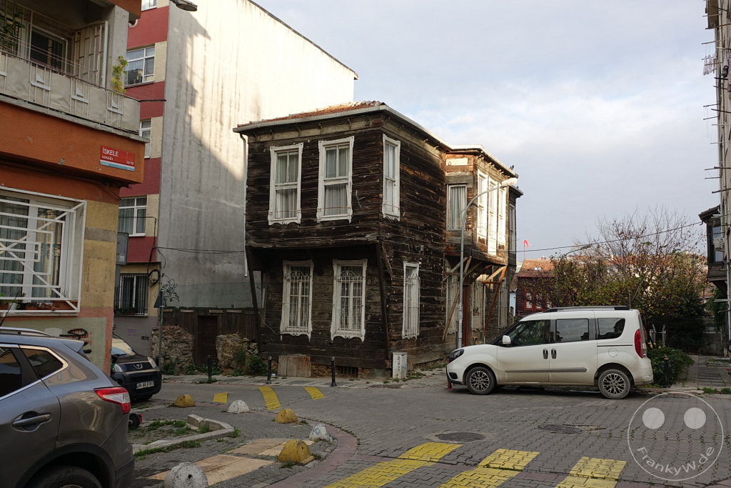 Turkey - Istanbul - Kadikoy - Yeldeğirmeni - Old Wooden House