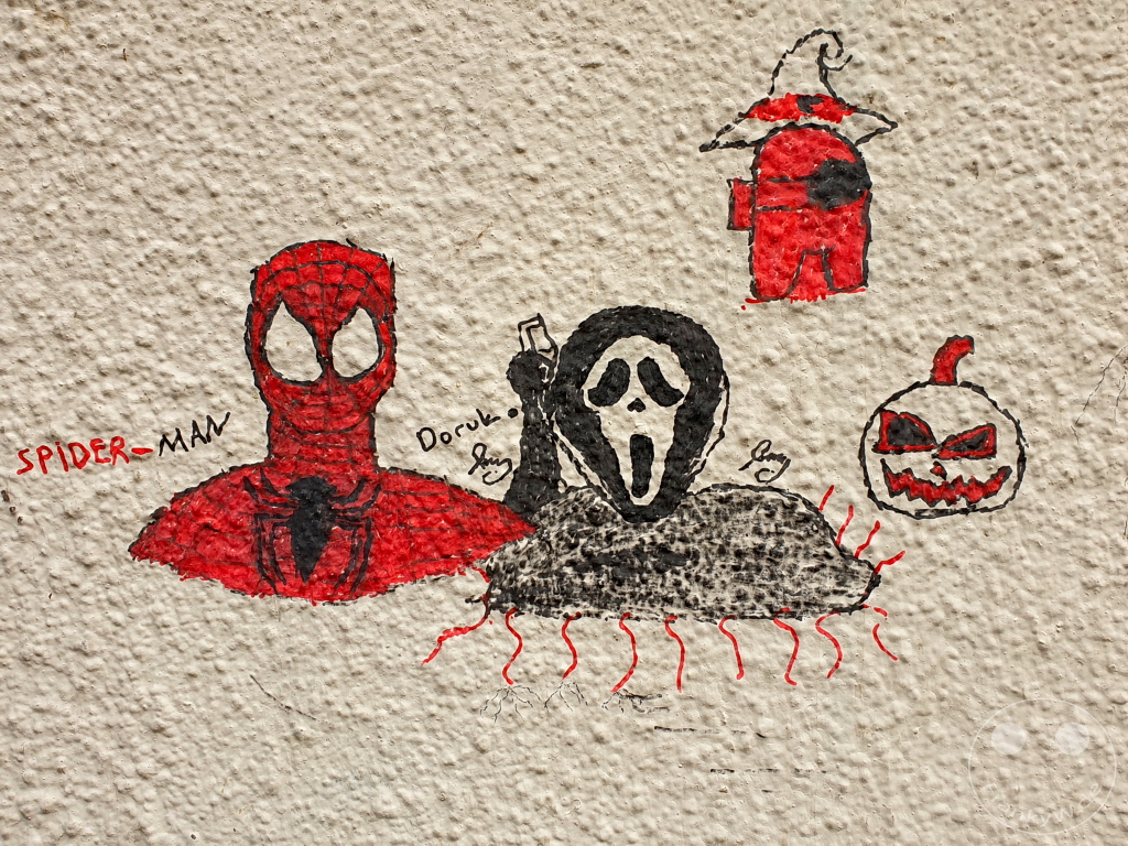 Turkey - Istanbul - Kadikoy - Yeldeğirmeni - Streetart - Halloween Pumpkin - Ghostface - Spiderman - Pirat