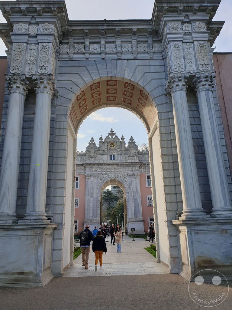 Turkey - Istanbul - Dolmabahçe Palace - Imperial Gate