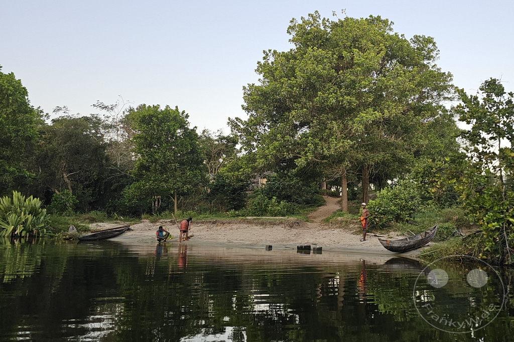 Madagaskar - Ampanotoamaizina - See Lac Rasoabe