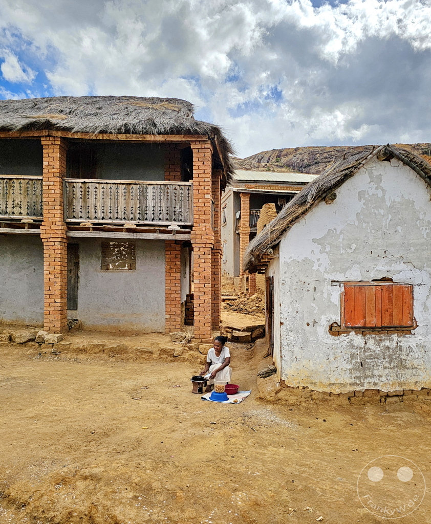 Madagaskar - Anja Community Reserve - Streetlife - Mittagessen